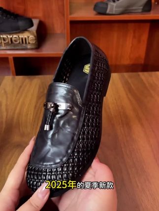 新款男士真皮豆豆鞋皮鞋 一脚蹬透气懒人休闲鞋软底驾车鞋#男鞋 #软底软面穿上超舒服 #透气舒适不奧脚 #好穿又好撘 #男士神仙单品 #无限回购的宝藏单品 #在抖音入手的好东西 #618开箱大晒 @DOU+上热门 @抖音小助手 @DOU+小助手