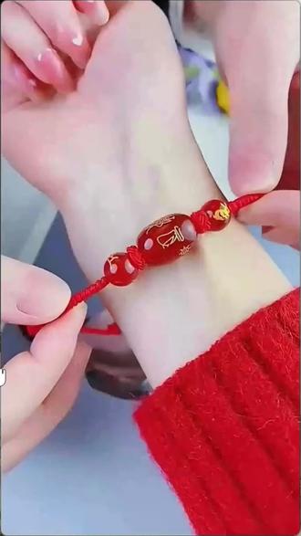 马年带红绳,顺遂有安心