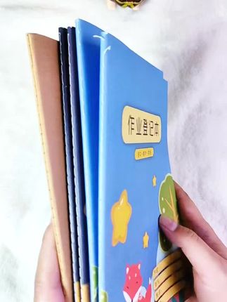 马上要开学啦,提前给孩子准备好作业登记本,记录每天的任务,轻松不遗漏,妈妈更省心#开学必备清单 #开学必备 #作业登记本 #作业登记本科目分类 #家长必看