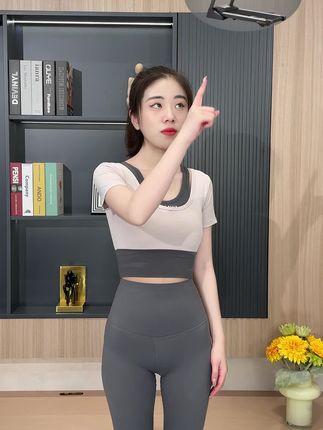 改变一定不要是为了取悦他人，而是为了遇见更好的自己… @小度添添健身镜 #小度智能健身镜