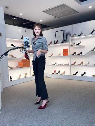 2025春夏新款黑色小金条细高跟鞋小方头漆皮御姐羊皮单鞋女