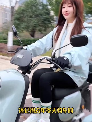 Jeep防风骑行手套男女户外运动登山徒步防滑可触屏轻薄保暖耐磨透气手套