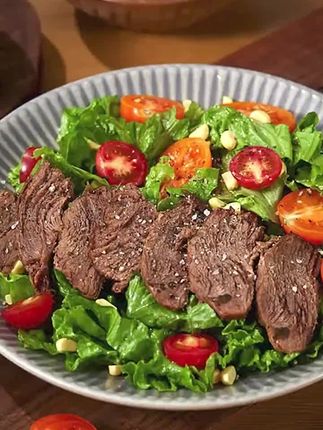 内蒙五香酱牛肉、卤的很入味、馋了饿了来一块、好吃没负担!#妈呀太香了 #开袋即食 #酱牛肉