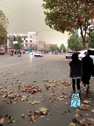 穿上他就像踩在火炉上一样暖和。脚怕冷的姐妹们,爱自己的时候到了!!! #保暖鞋垫 #保暖又好看 #鞋垫