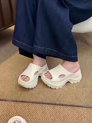 厚底增高一字拖鞋女夏外穿2025新款休闲踩屎感沙滩鞋ins风凉拖鞋