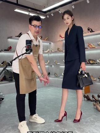 高跟鞋是铠甲,为你披荆斩棘 #女鞋推荐 #女鞋工厂 #女鞋直播