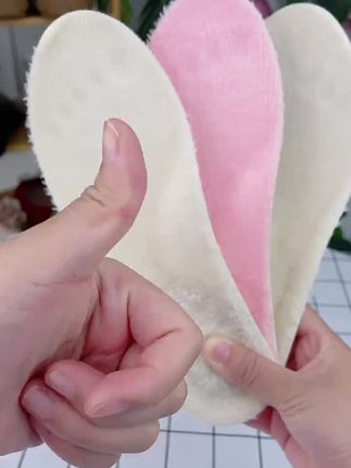 冬天鞋里放个加绒款踩屎感鞋垫,暖暖的