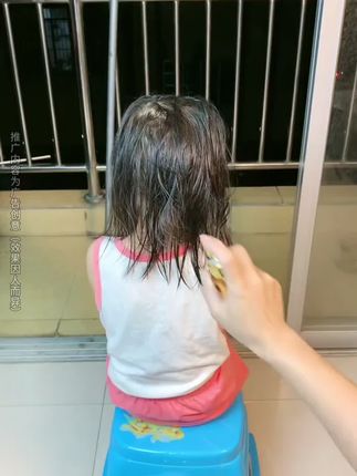 头发干枯毛躁总打结的,都去试试ta!韩水仙护发精油喷雾!#干枯#柔顺#喷雾#护发精油