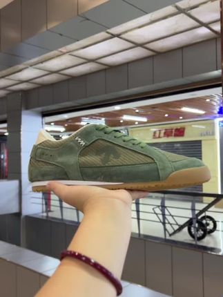 百搭休闲鞋,时尚百搭,穿上它,你就是这条街最靓的仔