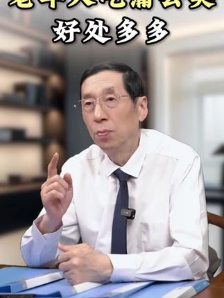 这个蒲公英茶特别适合女孩子多喝,茶汤清亮,入口清润甘甜!味道真不错~