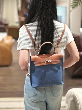 新款预售中(5天)牛仔布拼皮双肩包,宝恩时尚新款,小众设计高级感十足。