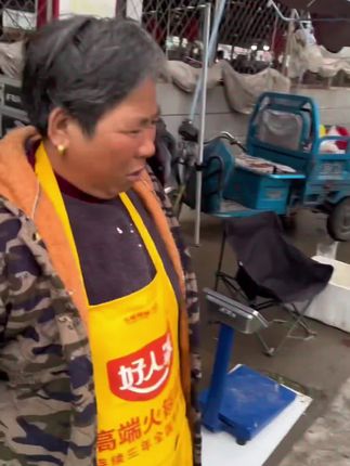 发黄的,洗不出来的果渍污渍就靠它了,窗帘 床单 鞋子可以水洗的它都能用#污渍轻松去除 # 氧洁士衣物净爆炸盐