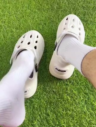 2025凉鞋男泡水沙滩夏季男士休闲透气男鞋外穿大码韩版耐磨软底凉