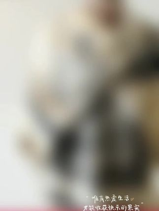 一眼沦陷的水墨披肩!高级感爆棚通勤约会都百搭!#披肩外搭 #丝巾 #穿搭 #秋冬穿搭分享 #美出高级感