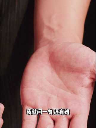 网红新晋红虾,好吃到停不下来,现在下单还有优惠哦!