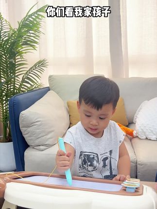 儿童无尘写字板,适合1岁以上喜欢乱涂乱画的宝宝