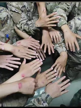 新兵役前训练护膝护肘