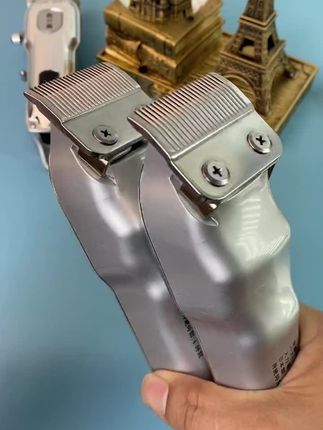 多功能防水理发器移动充电插电两用电推剪强力理发静音全自动节能