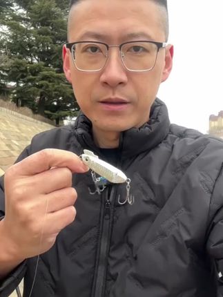 异形铅笔新手也能轻松中鱼 异形铅笔新手也能轻松钓到鱼钓大鱼,抛投远泳姿大帮助找鱼,尺寸肥鱼不怕敢咬一口闷#路亚饵