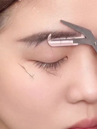 眉毛不修怕显老,定期需要修修眉#眉毛 #修眉 #修眉刀 #修眉神器