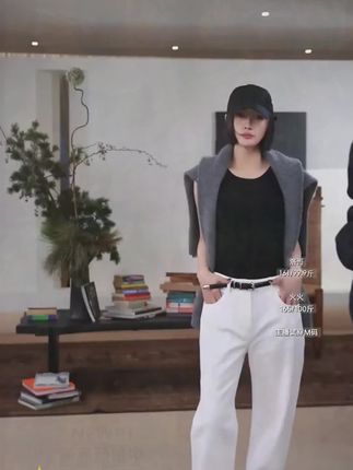 #显瘦减龄穿搭 #ootd穿搭 #气质穿搭 #高级感穿搭 #牛仔裤