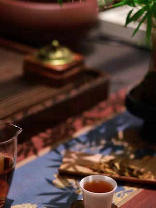 这是一个能当摆件的青花缠枝莲葫芦茶叶罐你见过吗?#茶叶罐#存茶罐 #茶生活 #茶具配件