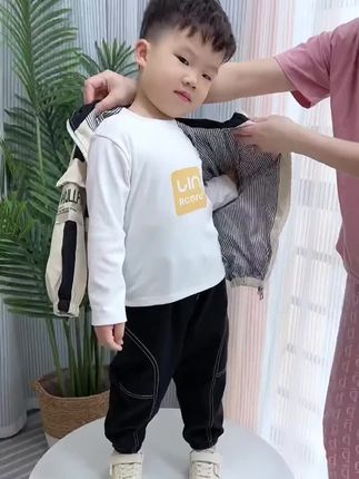 春款外套新款洋气拼色外套中大童连帽宝宝上衣秋冬款加厚外套男孩