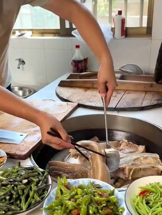 与其控制饮食,真的建议你多喝这个#山药葛根玉米羹 它既可以当代餐,冲泡又快又方便
