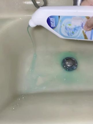 洁厕新方式,家里的厕所再也不是臭味了,用它一瓶搞定!