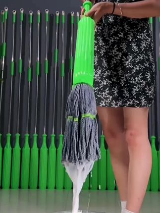 方便好用的拖把,再也不用用手拧干拖把了!#家务好帮手#拖把#懒人拖把免手洗#自拧水拖把#居家好物#清洁神器