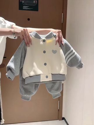 男宝宝冬季套装女童加绒爱心棒球服两件套婴幼儿保暖裤子运动衣服