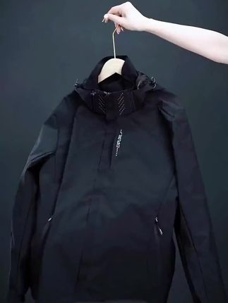 这款冲锋衣穿上我就是达人!新款男士冲锋衣,防风保暖!